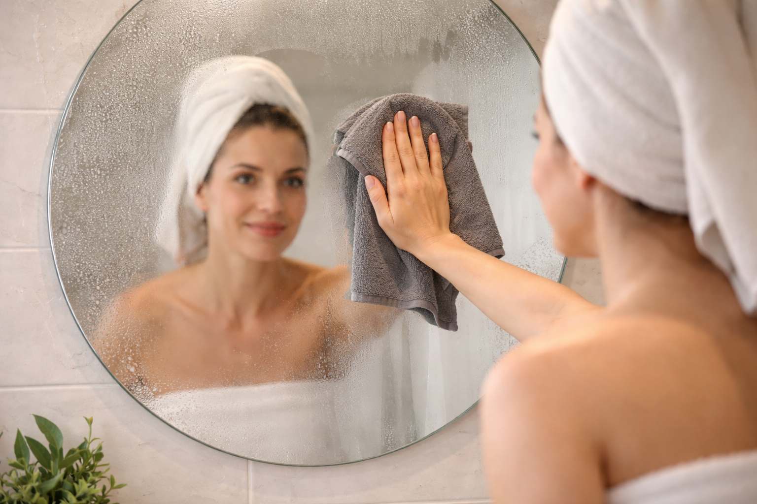 Brisanje ogledala nakon tusiranja